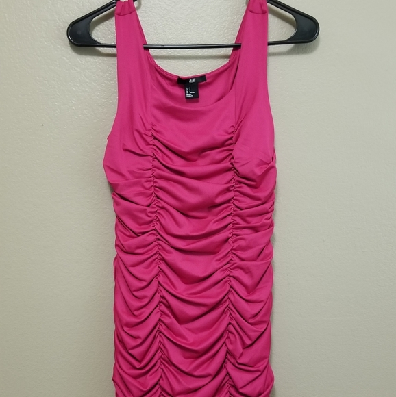 Pink Bodycon Ruched Dress - Picture 2 of 7